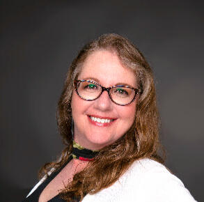 Lisa Devon Head shot